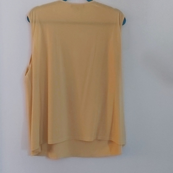 Women's Plus size tank top - Picture 2 of 4